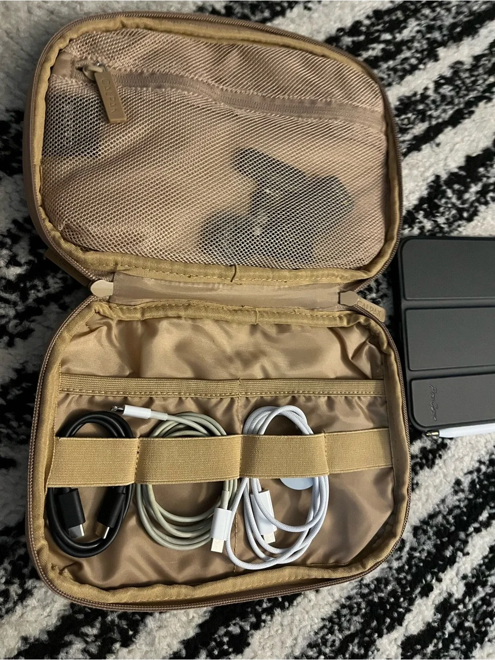 CALPAK Cheetah Tech Organizer – Fits iPad Mini